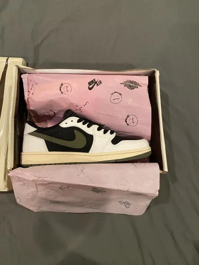 Special offer Batch Travis Scott x Air Jordan 1 Low OG Olive DZ4137-106 review Fett 02