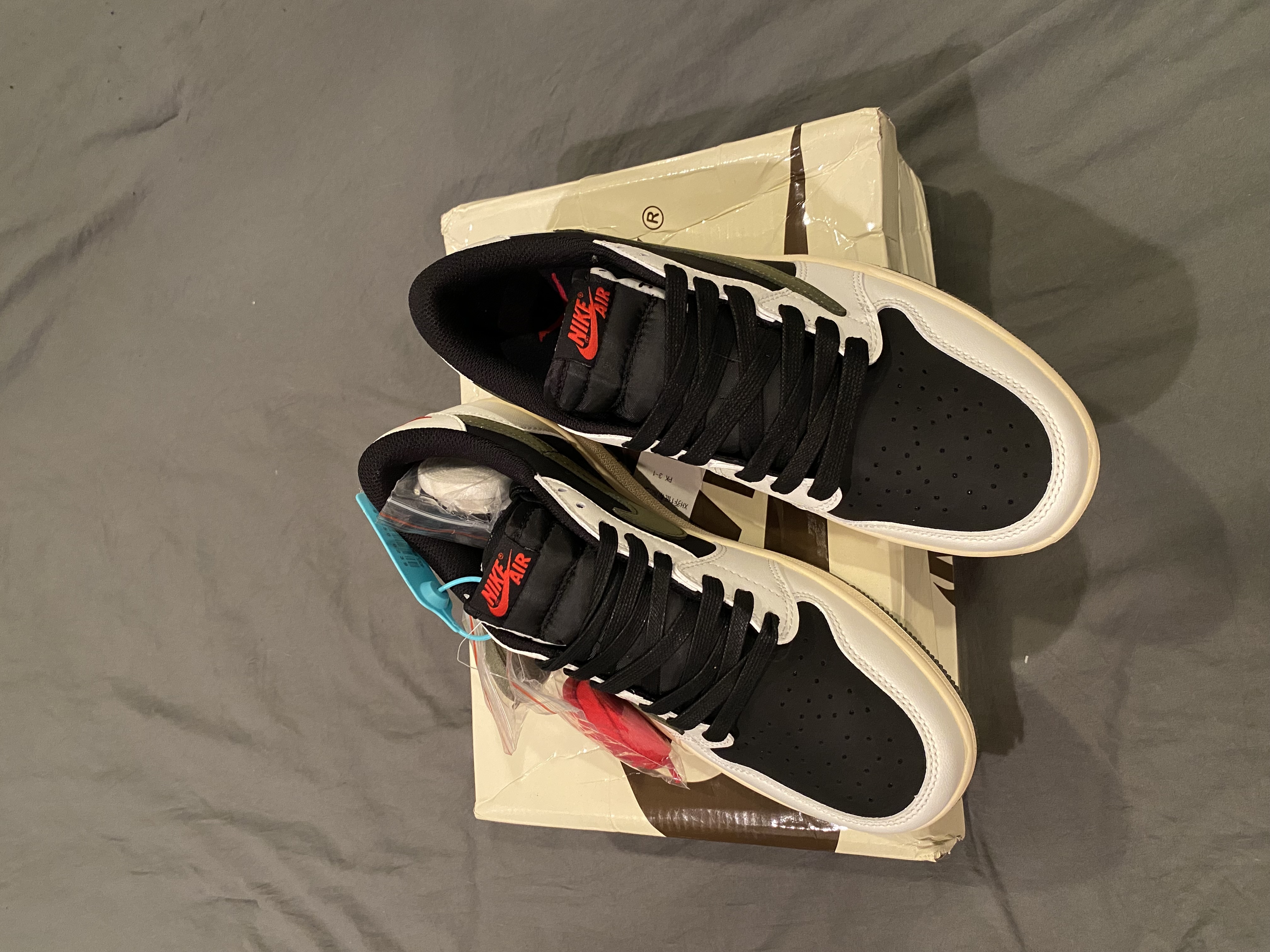 Special offer Batch Travis Scott x Air Jordan 1 Low OG Olive DZ4137-106 review Fett 05