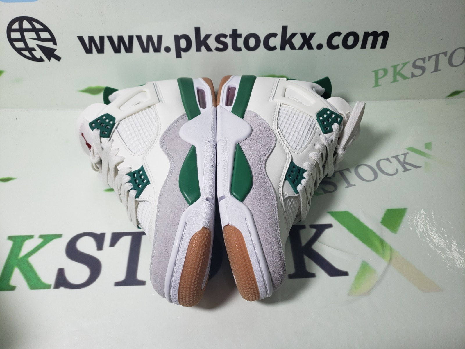 Special offer Batch Nike SB x Air Jordan 4 Pine Green DR5415-103  review B*** 04