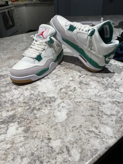 Special offer Batch Nike SB x Air Jordan 4 Pine Green DR5415-103  review Étienne 01