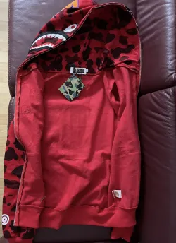 BAPE Color Camo Shark Zip Hoodie Red 4580793322511 review Daga 03