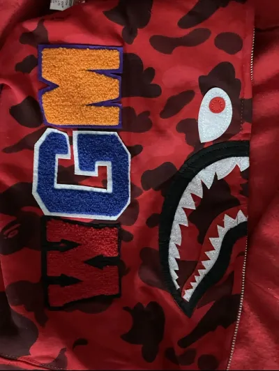 BAPE Color Camo Shark Zip Hoodie Red 4580793322511 review Daga 05