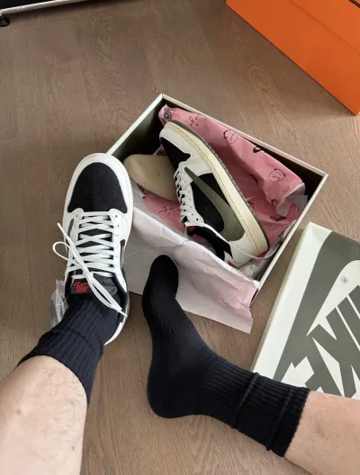 PK God Batch Air Jordan 1 Retro Low OG SP Travis Scott Olive (W) DZ4137-106 review G*** 02
