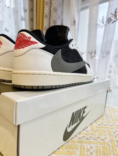 PK God Batch Air Jordan 1 Retro Low OG SP Travis Scott Olive (W) DZ4137-106 review Y*** 02