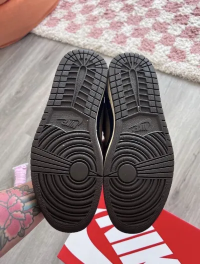 Special offer Batch Travis Scott x Air Jordan 1 Low CQ4277-001 review E*** 02
