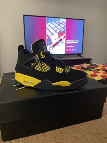 PK God Batch Air Jordan 4 Thunder DH6927-017 review I*** 02
