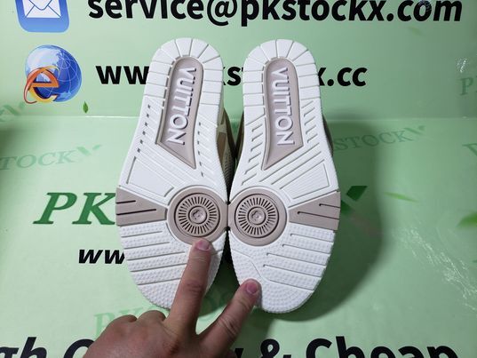 PK God Batch LOUIS VUITTON Skate Sneaker Beige White  review A*** 07