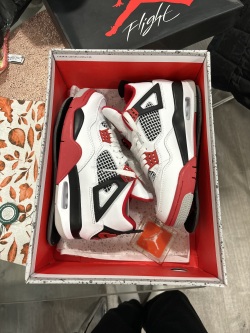 Special offer Batch Air Jordan 4 Fire Red DC7770-160 review Andrew 01