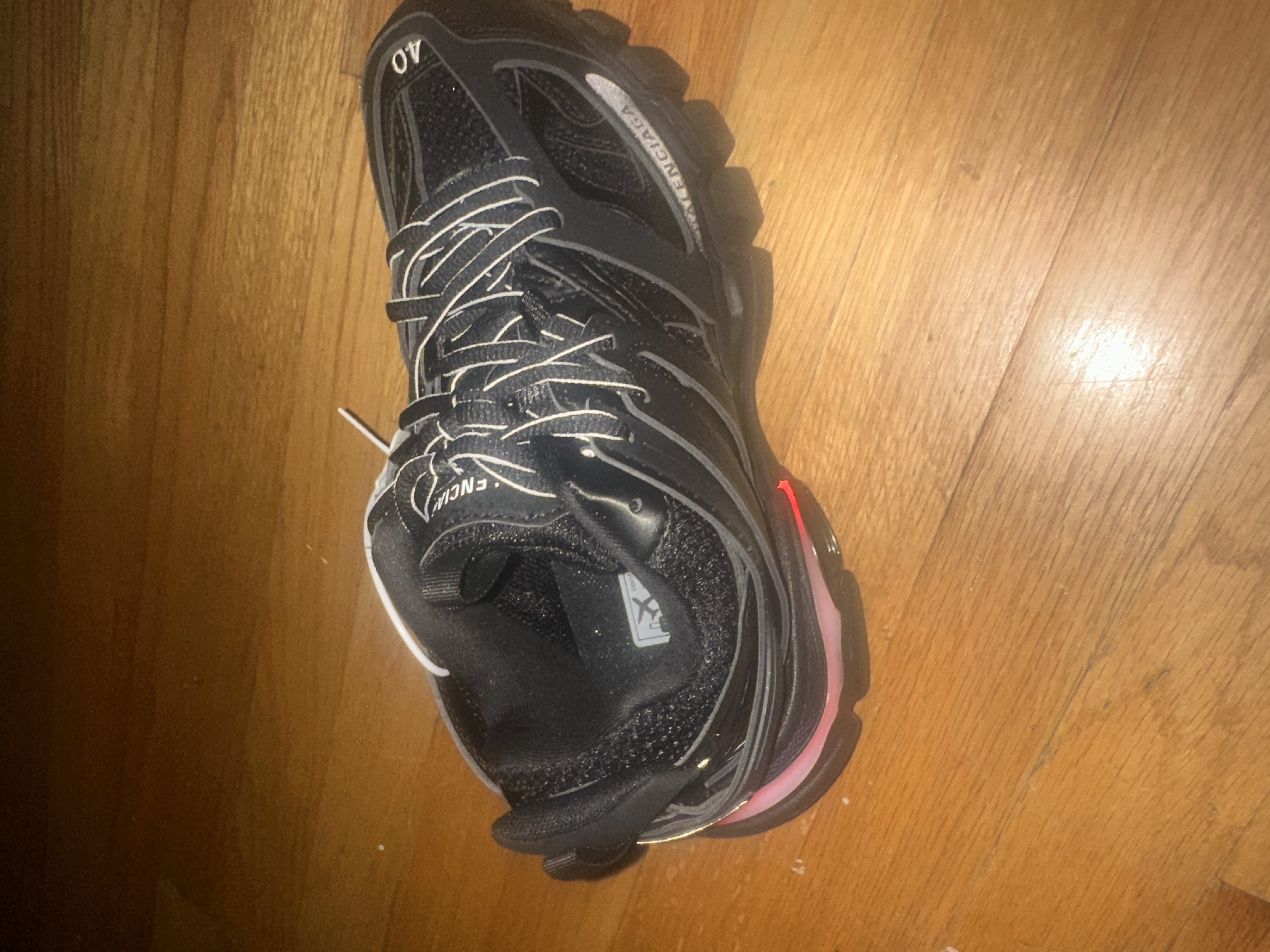 Balenciaga Track Black 555032 W1GB7 1000 (LED) review Kaden 02