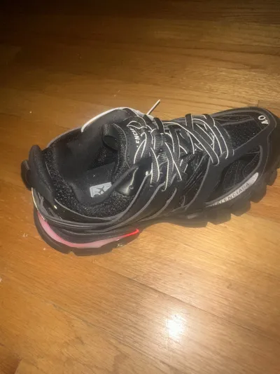 Balenciaga Track Black 555032 W1GB7 1000 (LED) review Kaden 01