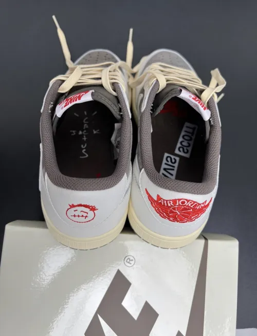Special offer Batch Travis Scott x Air Jordan 1 Low Reverse Mocha DM7866-162  review 