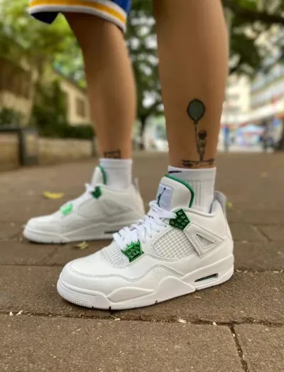 Special offer Batch Air Jordan 4 Retro Metallic Green CT8527-113 review B***