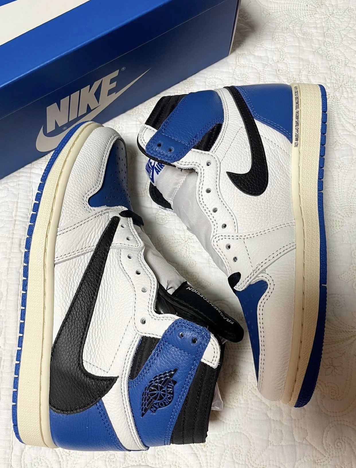 PK God Batch Air Jordan 1 Retro High OG SP Fragment x Travis Scott DH3227-105 review E*** 01