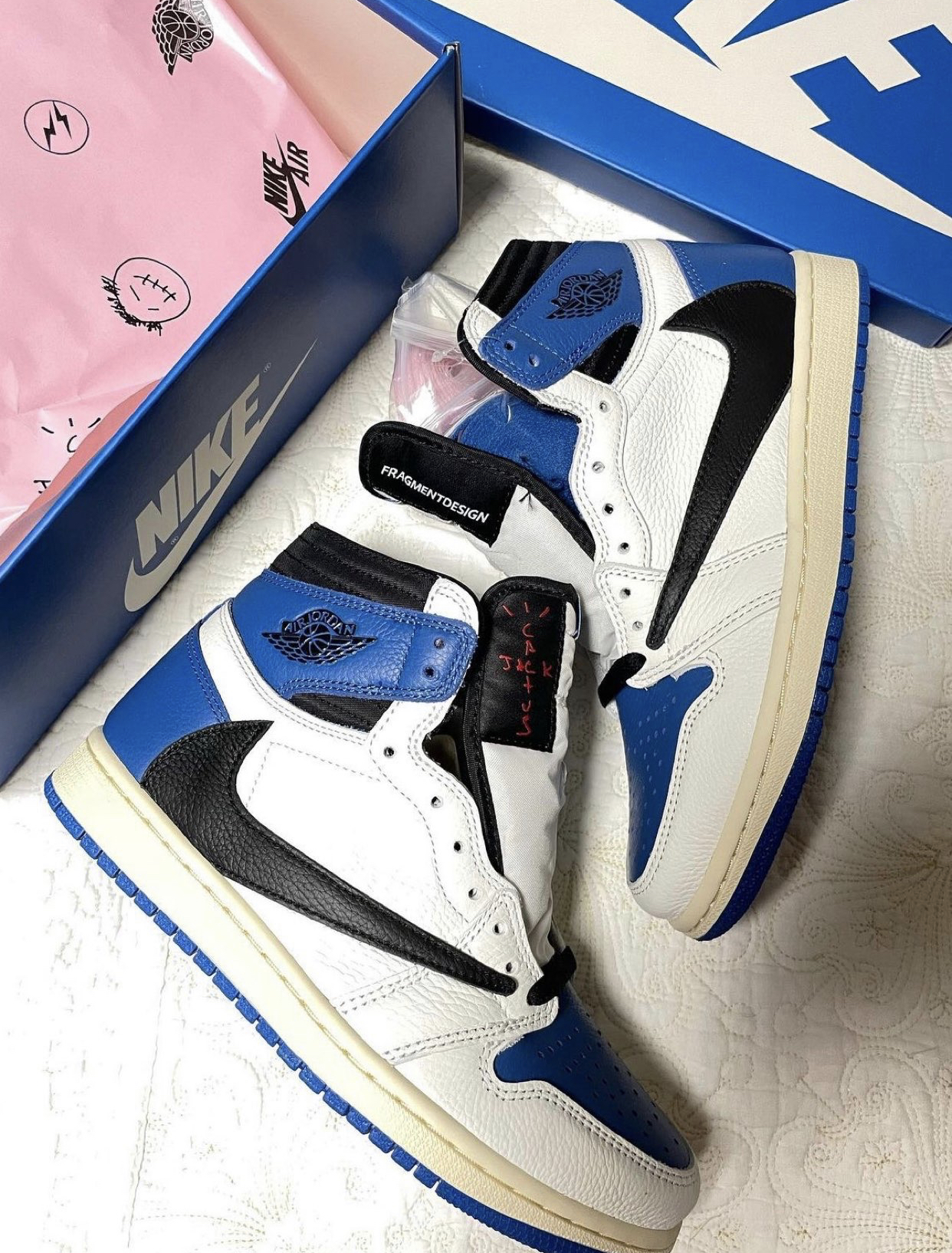 PK God Batch Air Jordan 1 Retro High OG SP Fragment x Travis Scott DH3227-105 review E*** 02