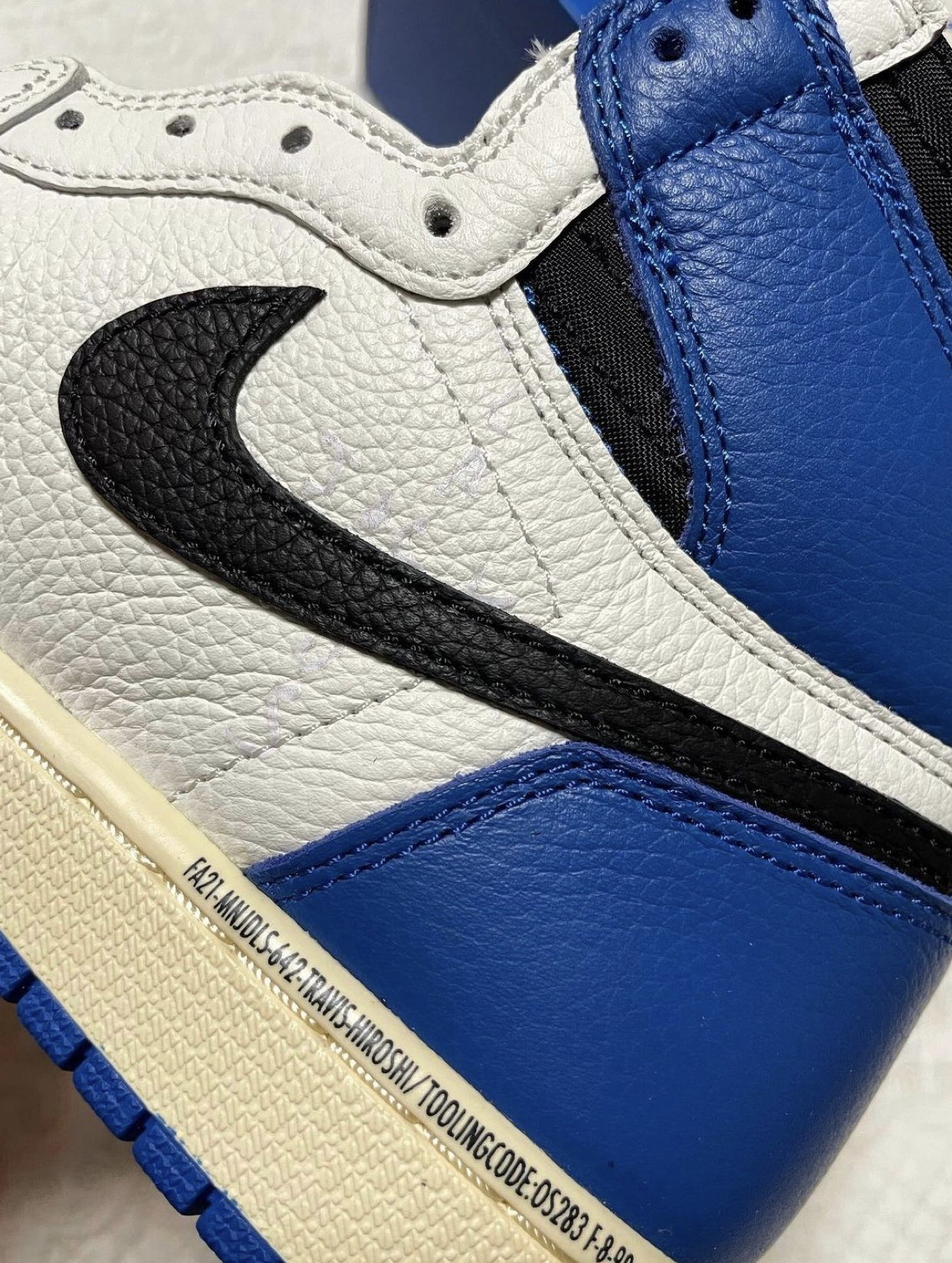 PK God Batch Air Jordan 1 Retro High OG SP Fragment x Travis Scott DH3227-105 review E*** 04