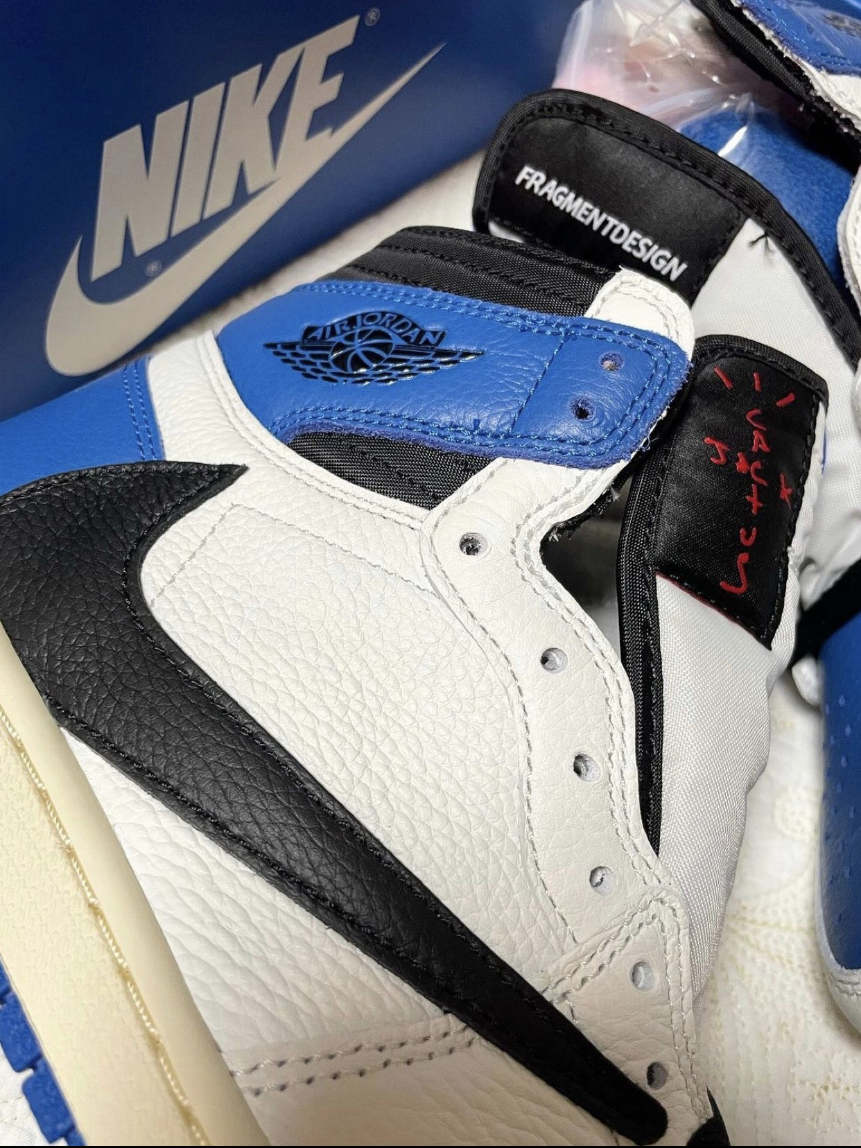 PK God Batch Air Jordan 1 Retro High OG SP Fragment x Travis Scott DH3227-105 review E*** 05