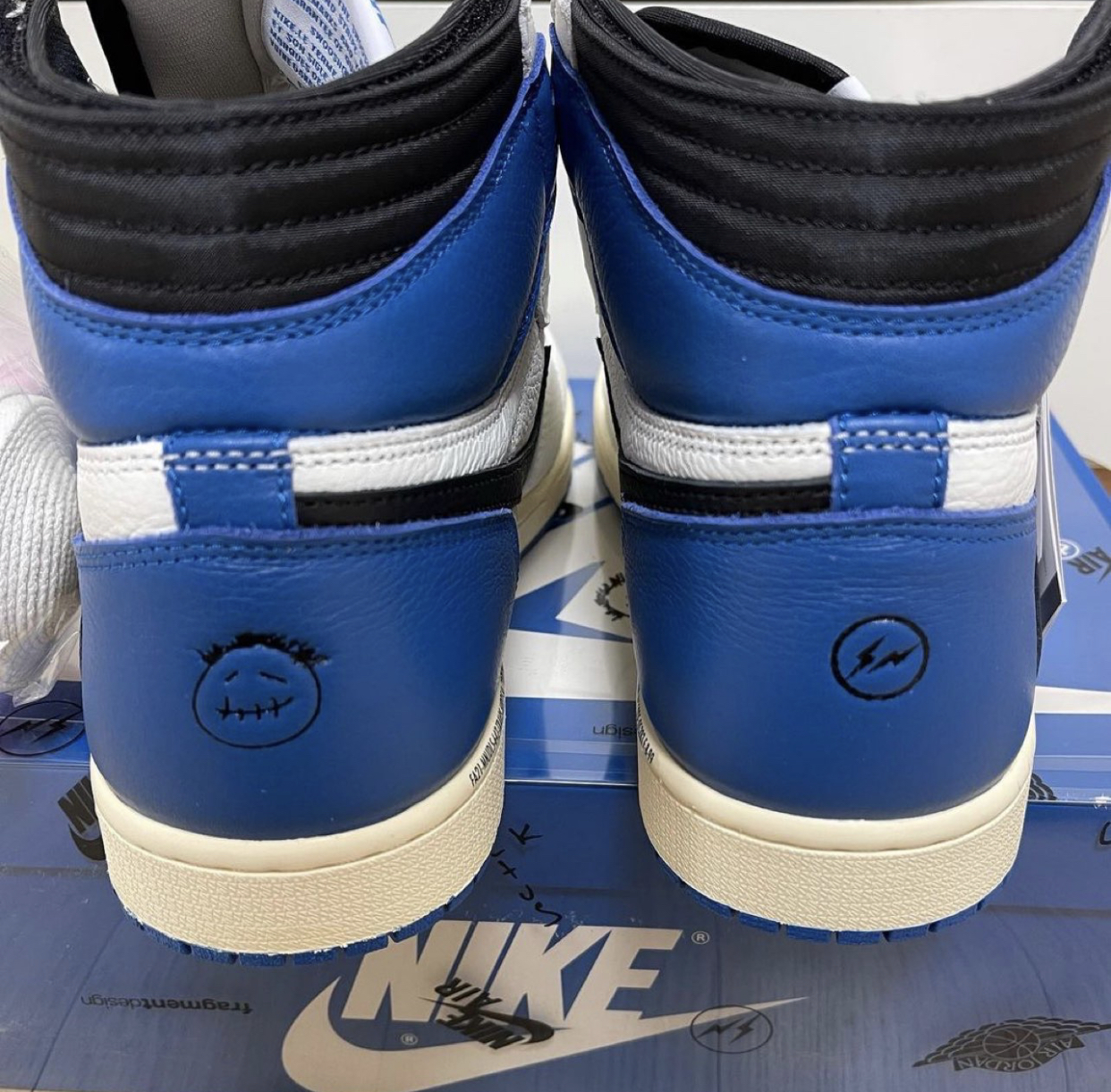 PK God Batch Air Jordan 1 Retro High OG SP Fragment x Travis Scott DH3227-105 review F*** 02