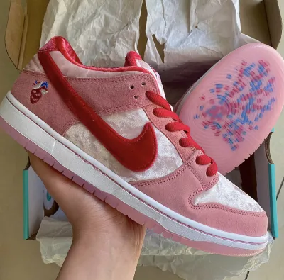 PK God Batch Nike SB Dunk Low StrangeLove Skateboards CT2552-800 review T*** 00