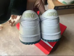 LJR Batch Nike SB Dunk Low White Lobster (Friends and Family)  FD8776-100 review K*** 05