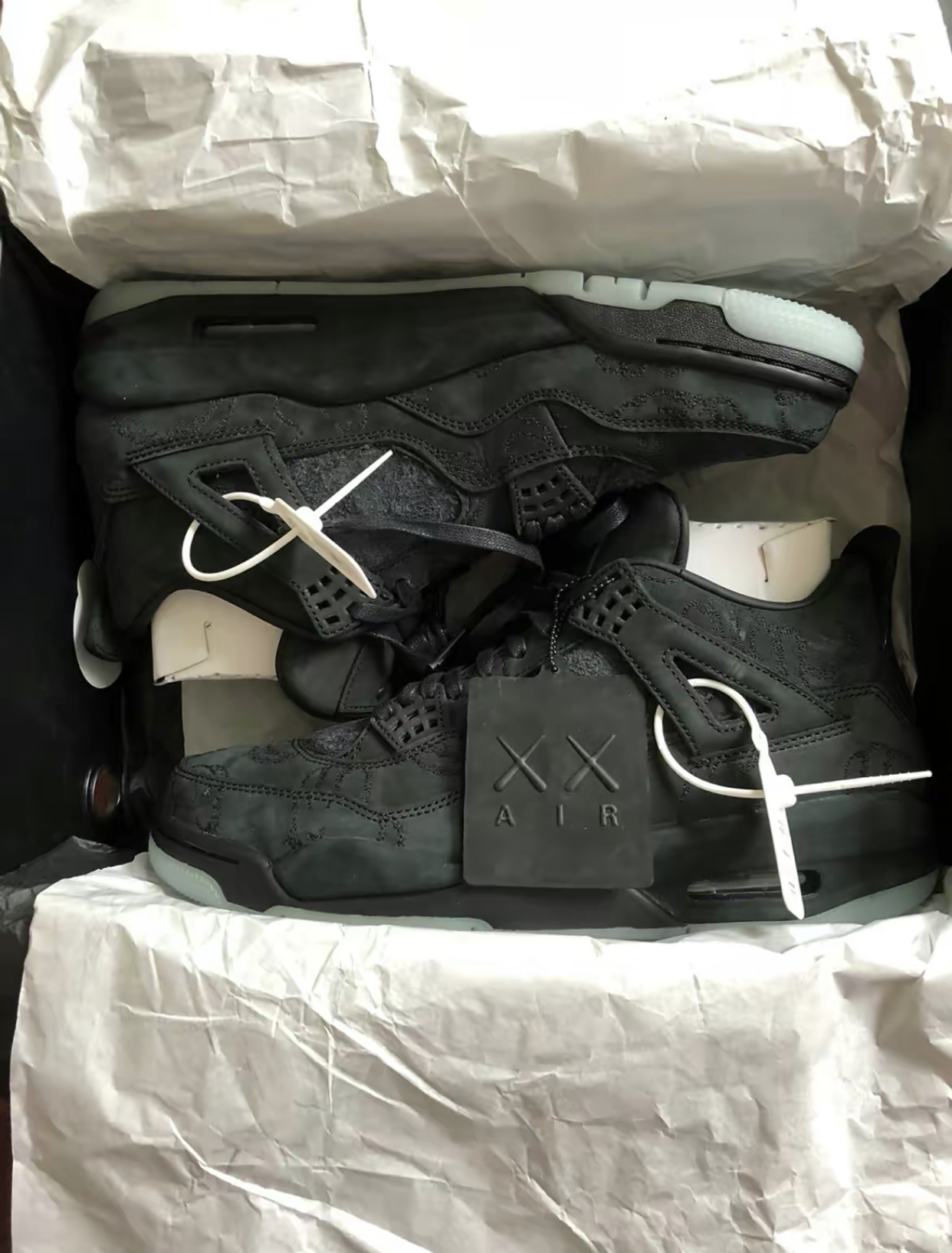 PK God Batch Air Jordan 4 Retro Kaws Black 930155-001 review G*** 01