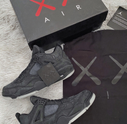 PK God Batch Air Jordan 4 Retro Kaws Black 930155-001 review E*** 03