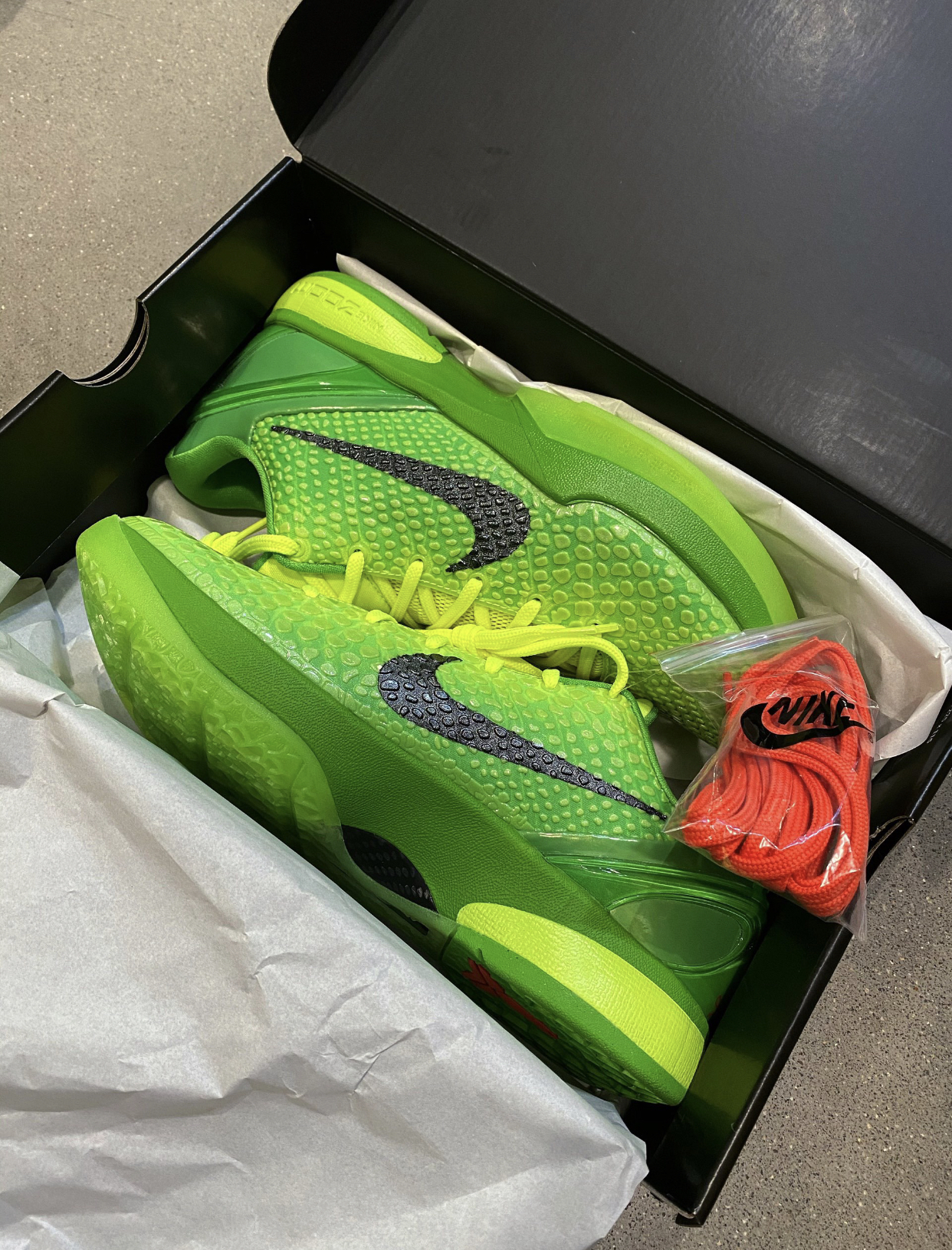 Nike Kobe 6 Protro Grinch CW2190-300 review B***