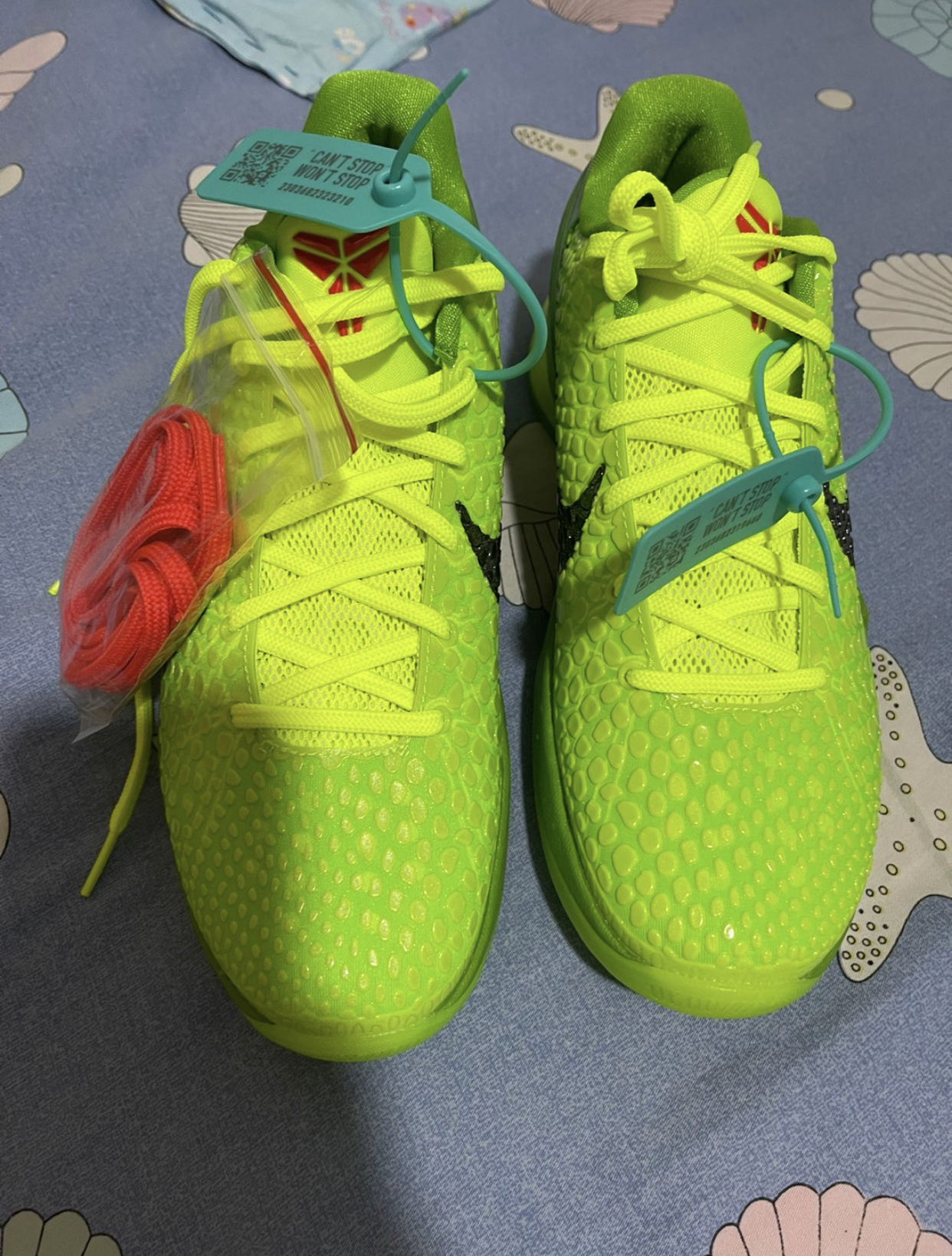 Nike Kobe 6 Protro Grinch CW2190-300 review N*** 01