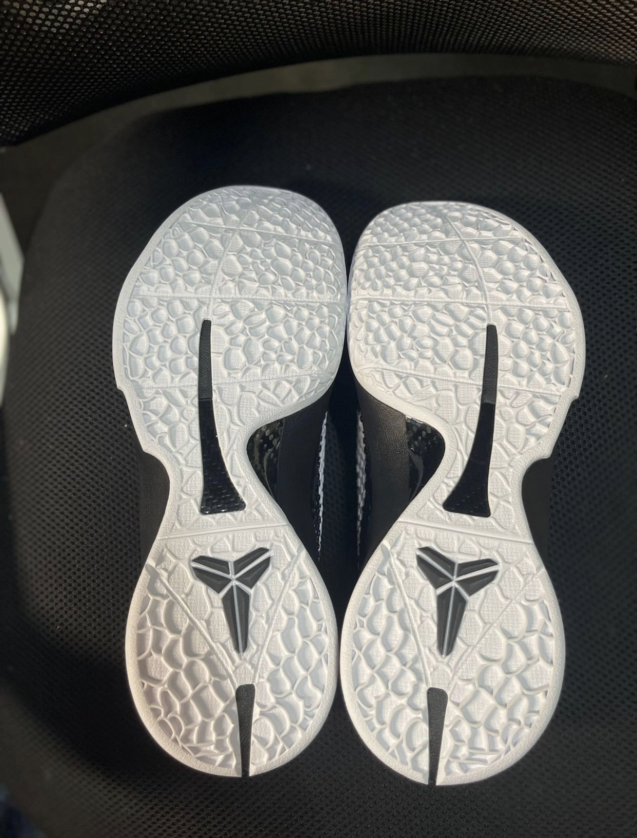 Nike Kobe 6 Protro Mambacita Sweet 16 CW2190-002 review Y*** 02