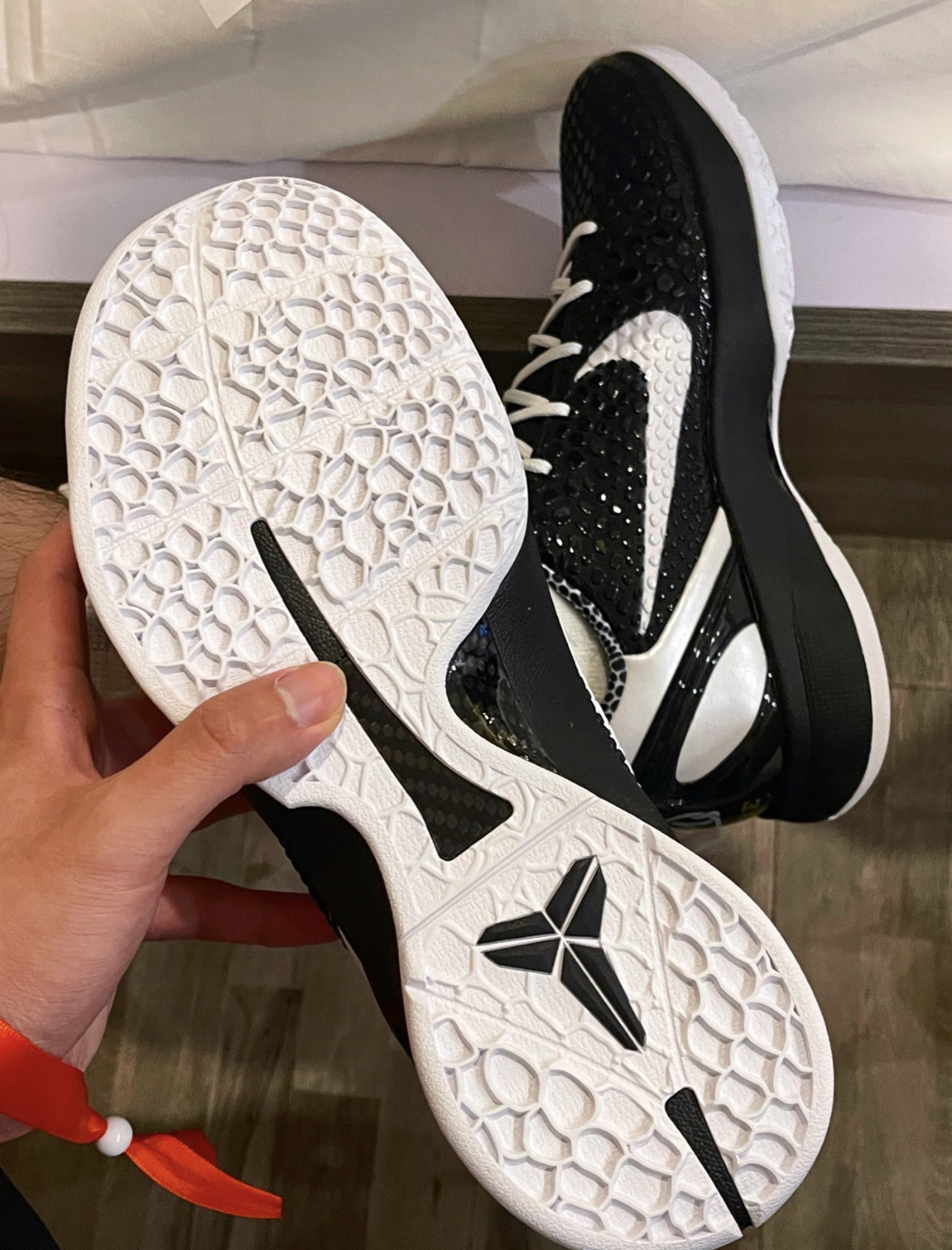 Nike Kobe 6 Protro Mambacita Sweet 16 CW2190-002 review J*** 02