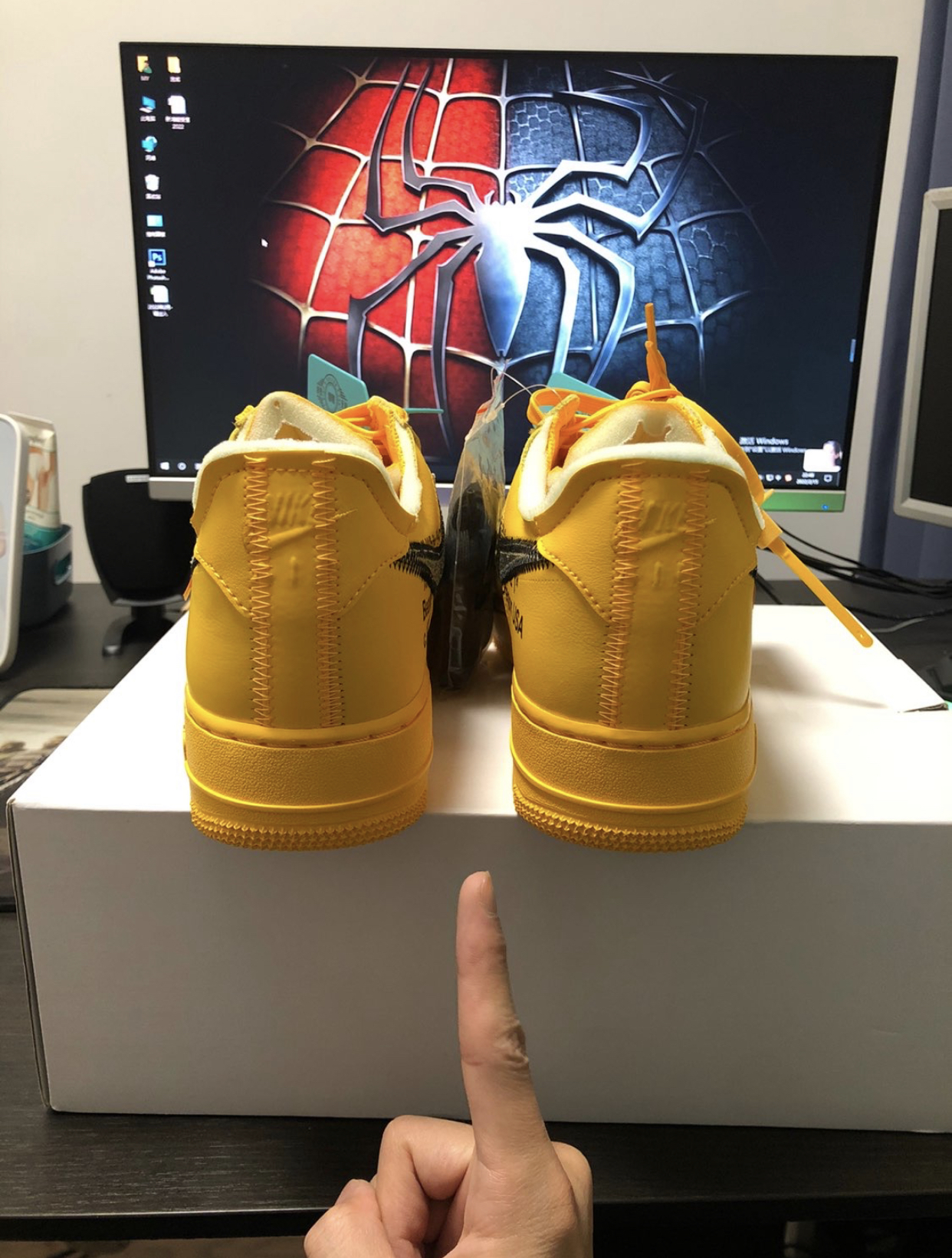 PK God Batch Nike Air Force 1 Low OFF-WHITE University Gold Metallic Silver DD1876-700 review K*** 02
