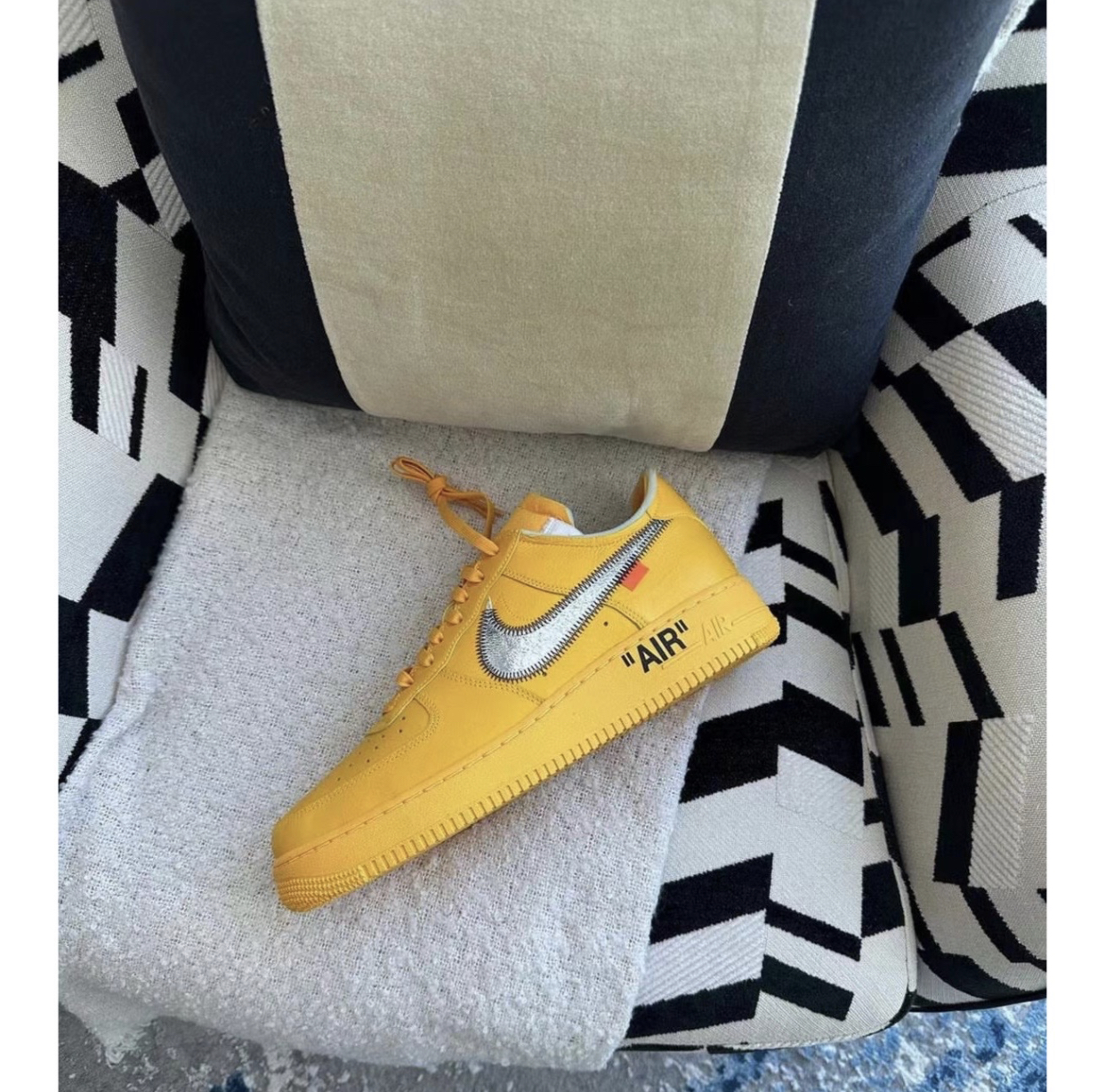 PK God Batch Nike Air Force 1 Low OFF-WHITE University Gold Metallic Silver DD1876-700 review E*** 01