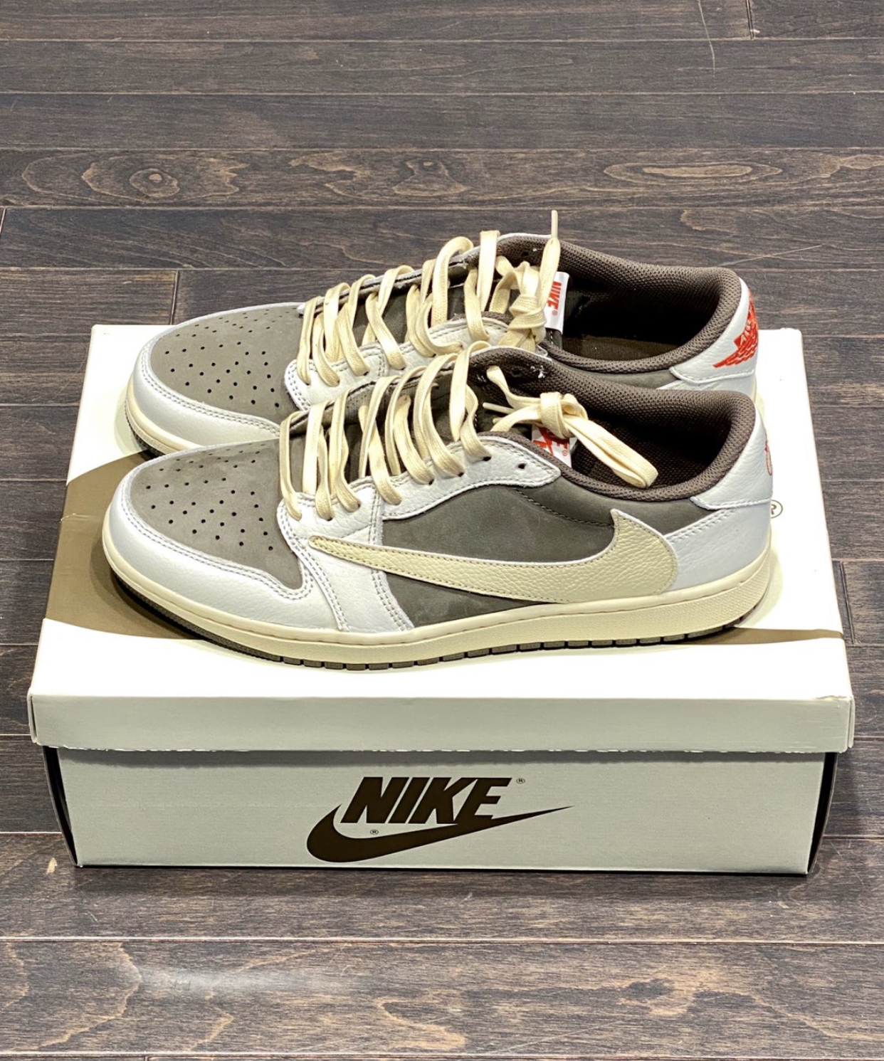 LJR Batch Travis Scott x Air Jordan 1 Low White Brown Barb DM7866-162  review B*** 00