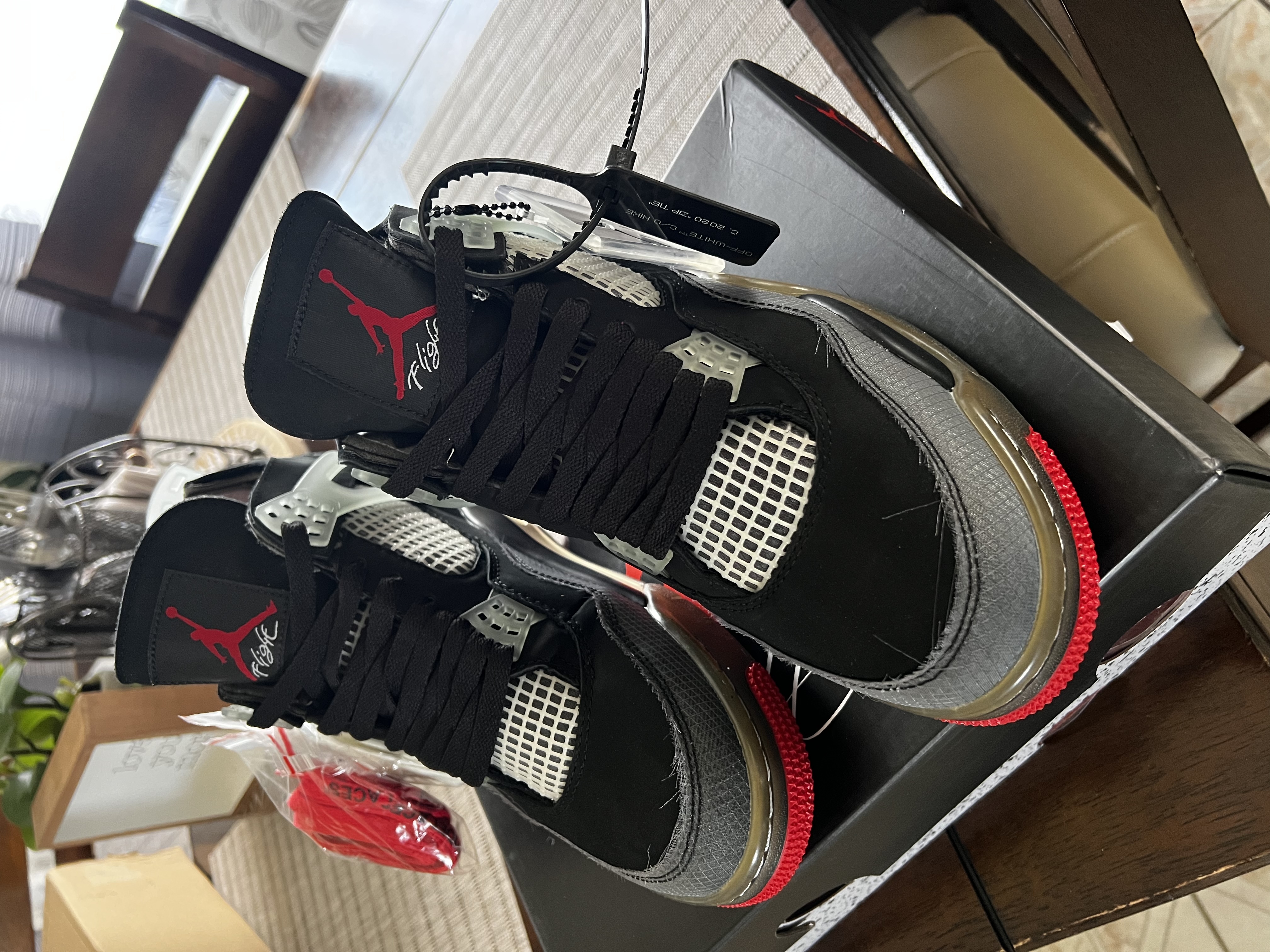 PK God Batch OFF White x Air Jordan 4 Bred CV9388-001 review Fher 01
