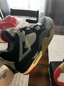 PK God Batch OFF White x Air Jordan 4 Bred CV9388-001 review Fher 04