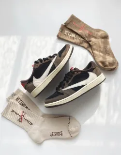 PK God Batch Air Jordan 1 Retro Low OG SP Travis Scott CQ4277-001 review Y*** 01