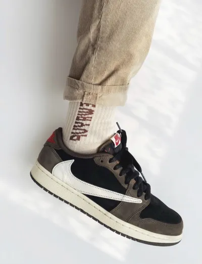 PK God Batch Air Jordan 1 Retro Low OG SP Travis Scott CQ4277-001 review Y*** 01