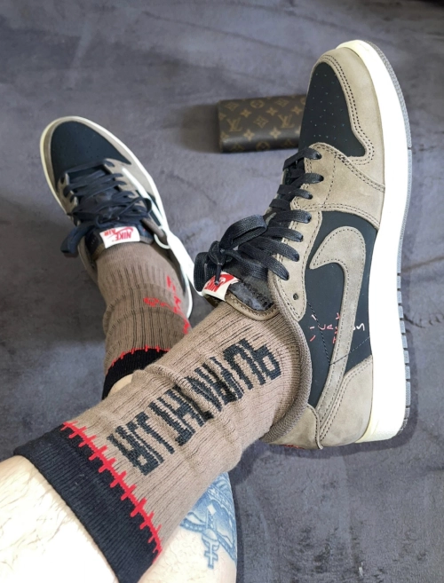 PK God Batch Air Jordan 1 Retro Low OG SP Travis Scott CQ4277-001 review 
