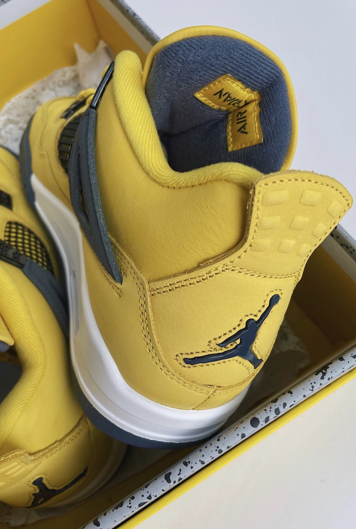 PK God Batch Air Jordan 4 Lightning CT8527-700  review A*** 03