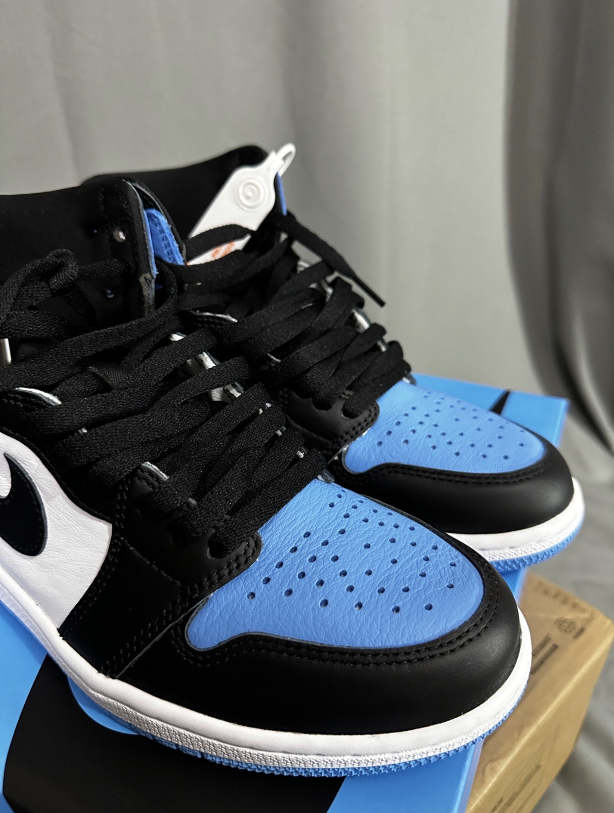 PK God Batch Air Jordan 1 High Unc Toe DZ5485-400 review K*** 03