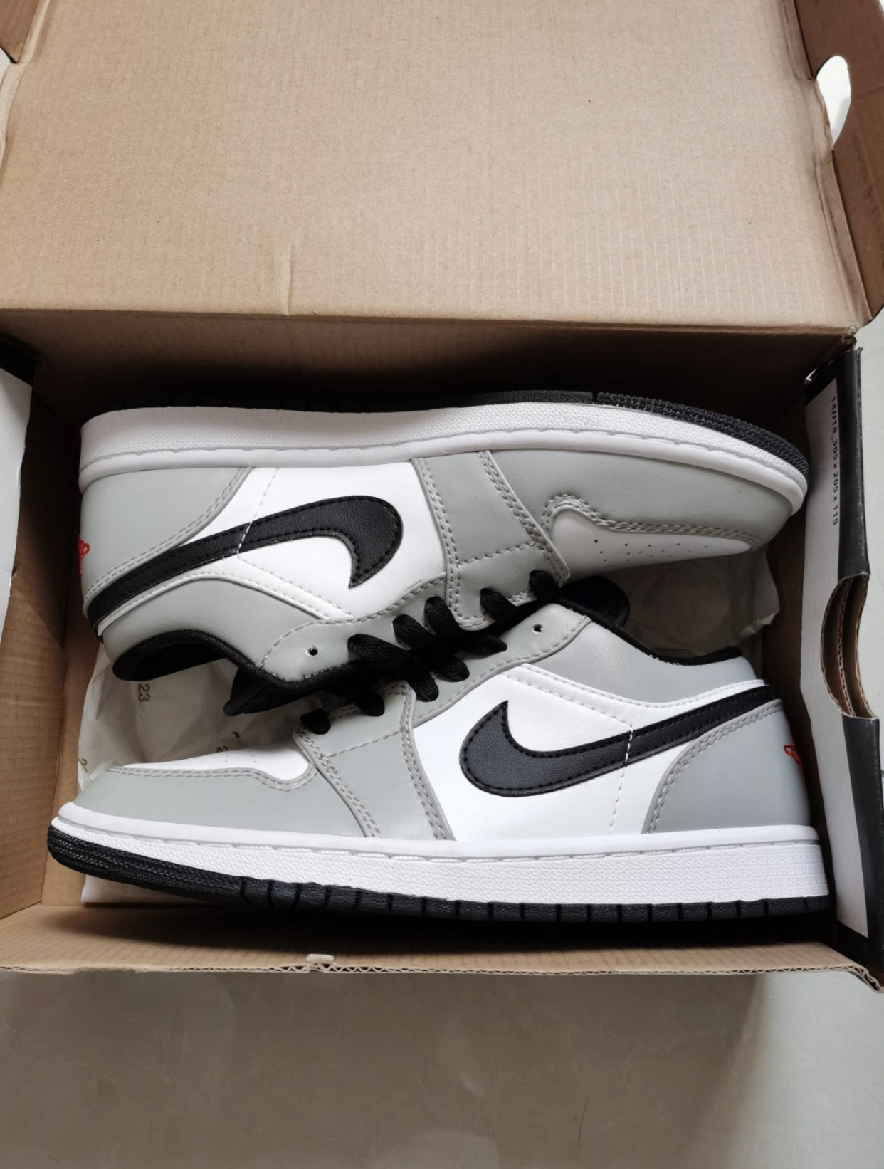 Special offer Batch Air Jordan 1 Low Light Smoke Grey 553558-030 review N*** 01