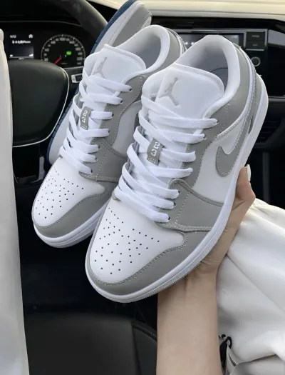 PKstockx Air Jordan 1 Low Wolf Grey DC0774-105 review A*** 01