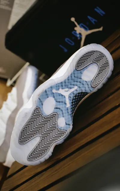 PK God Air Jordan 11 Retro Low Cement Grey  AV2187-140 review U*** 04