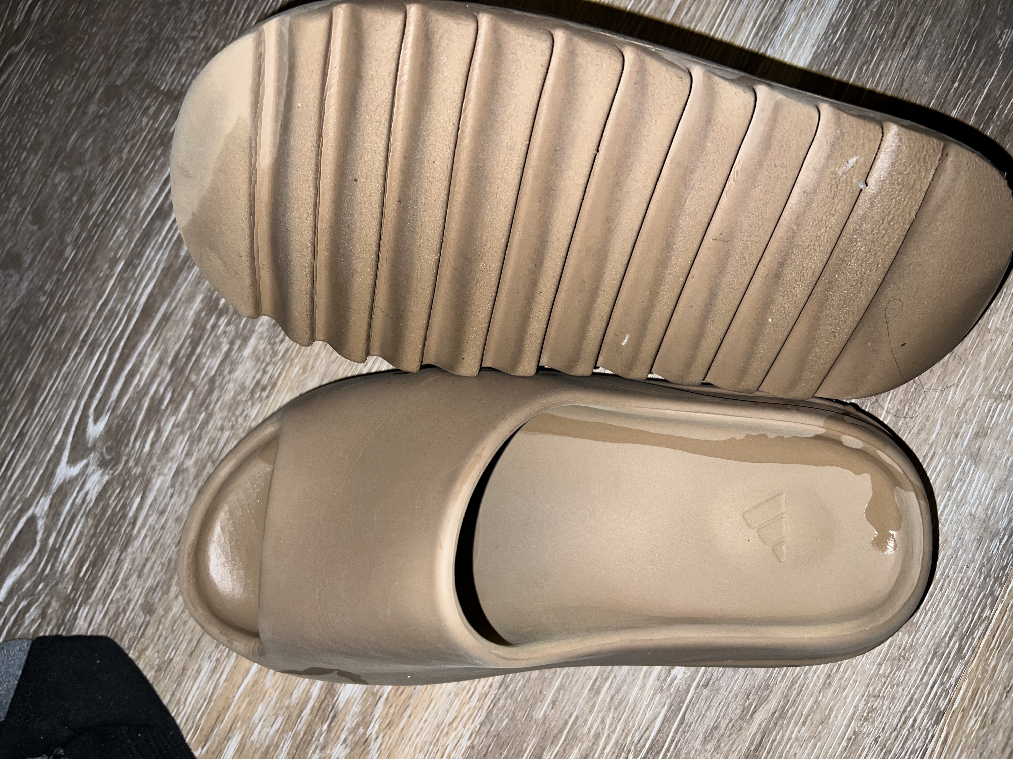 PK God Batch Adidas Yeezy Slide CORE FV8425  review robert m 01