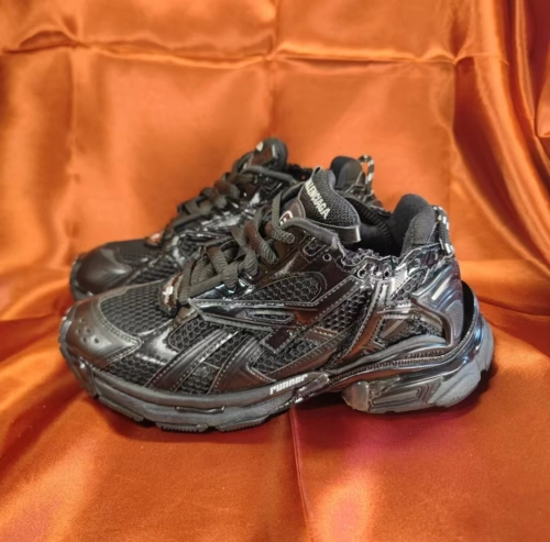 PK God Batch Balenciaga Runner Black review 