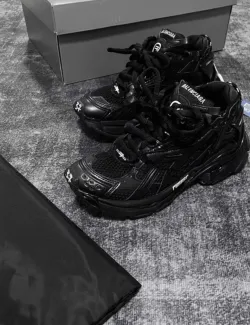 PK God Batch Balenciaga Runner Black review J***