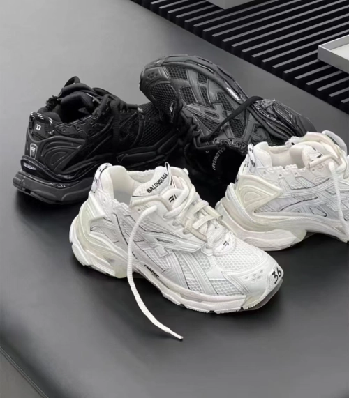 PK God Batch Balenciaga Runner Black review 