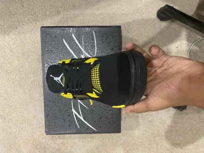 Special offer Batch Air Jordan 4 Thunder DH6927-017 review Sneakergng32 01