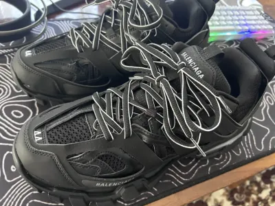 Balenciaga Track Black 555032 W1GB7 1000 (LED) review R*** 01