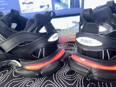 Balenciaga Track Black 555032 W1GB7 1000 (LED) review R*** 03