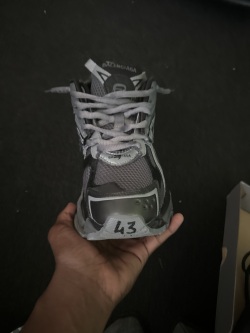 PK God Batch Balenciaga Runner All Black Gray 677402 W3RB2 1515 review Anonymous 03